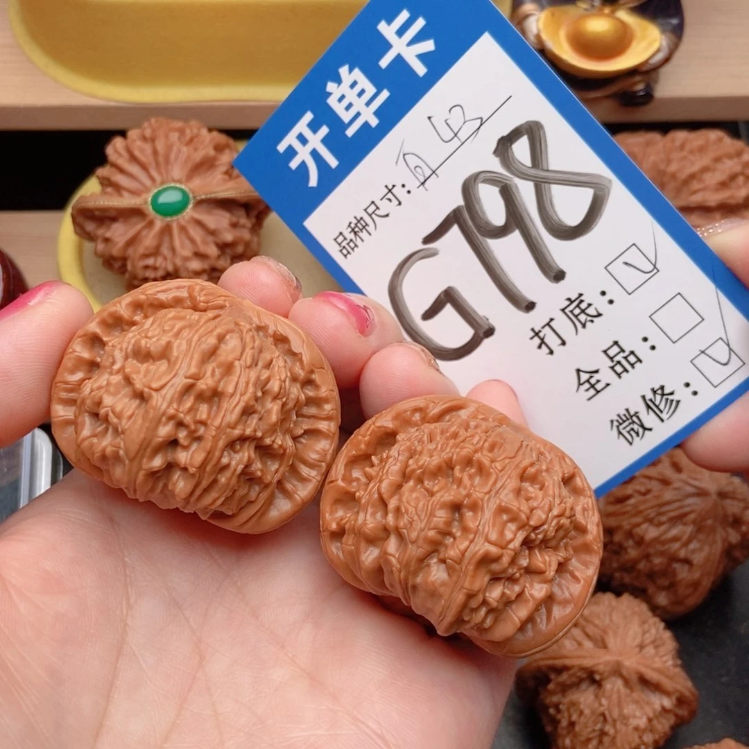 桃核吊坠核桃白狮子