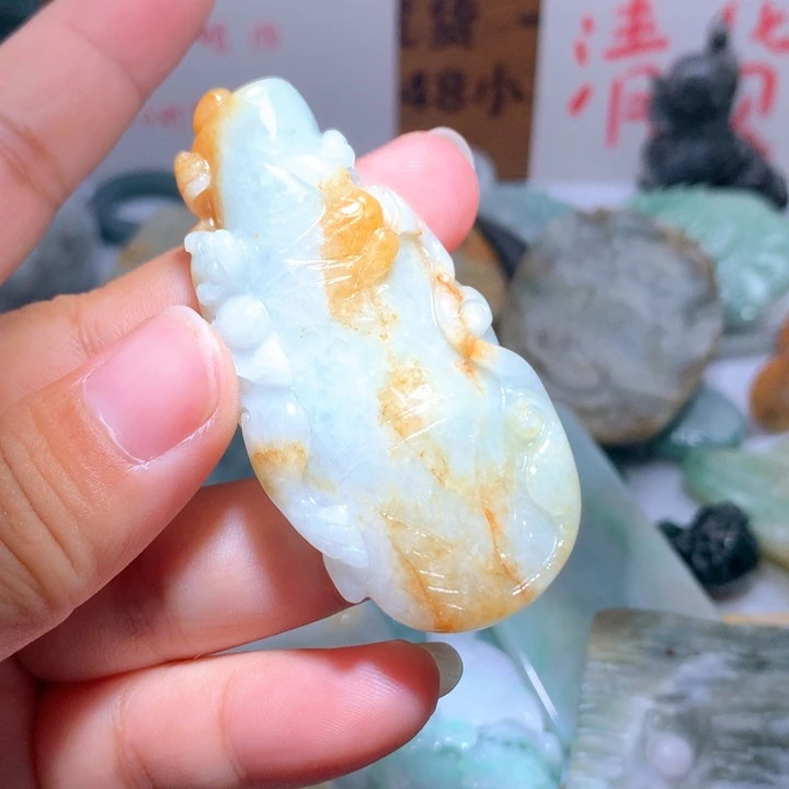 翡翠未镶嵌颈饰保真天然A货翡翠