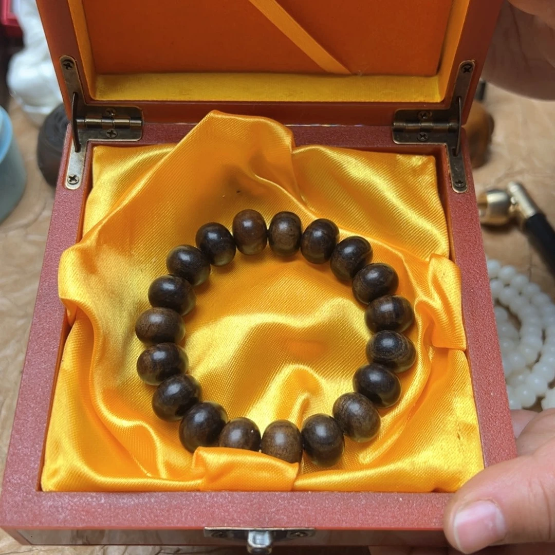 大叶紫檀（黑酸枝木类）