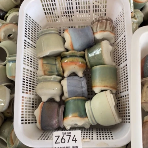 紫砂花盆674微瑕亲口径3厘米左右