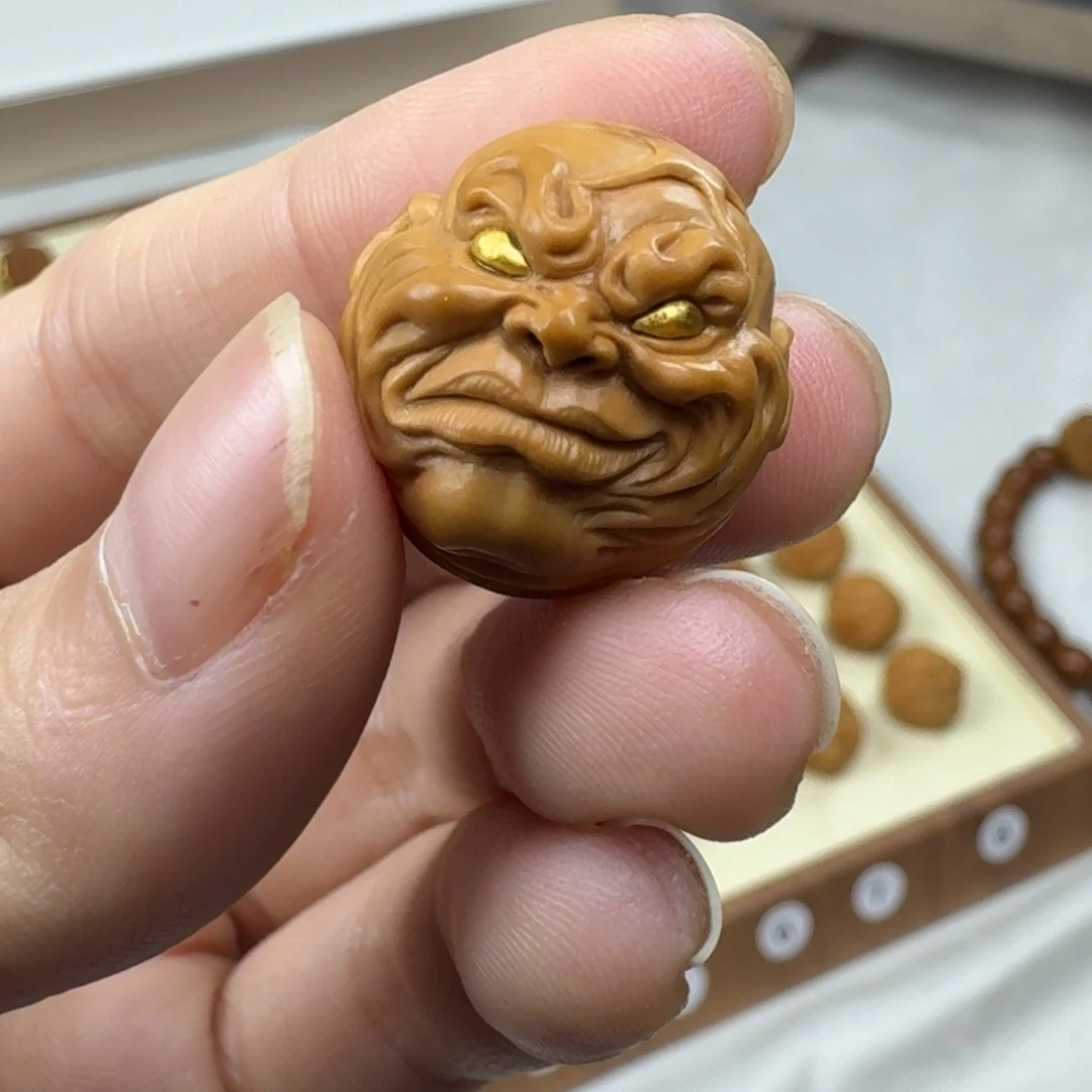 吊坠猴头核桃重工镶嵌戒疤恶僧