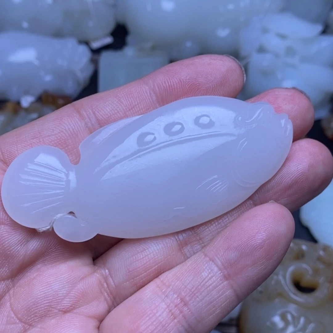 【闪购商品】和田玉（糖玉）颈饰未镶嵌无****）