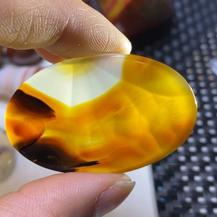 玛瑙/玉髓颈饰未镶嵌