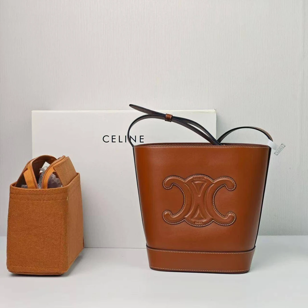 胖虎佳佳/思琳/95新/公价0/箱包/斜挎包/31B2410280139