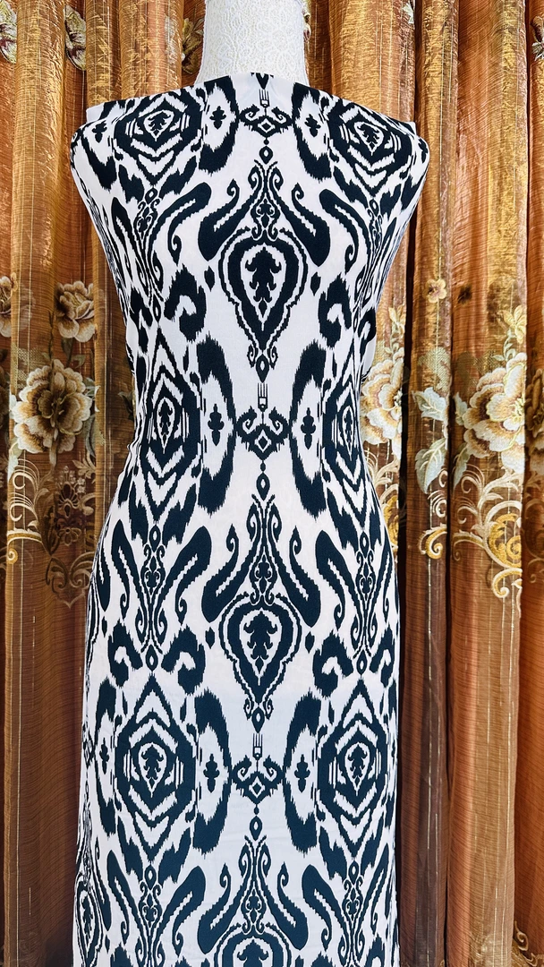 古丽彩带福时尚布料店