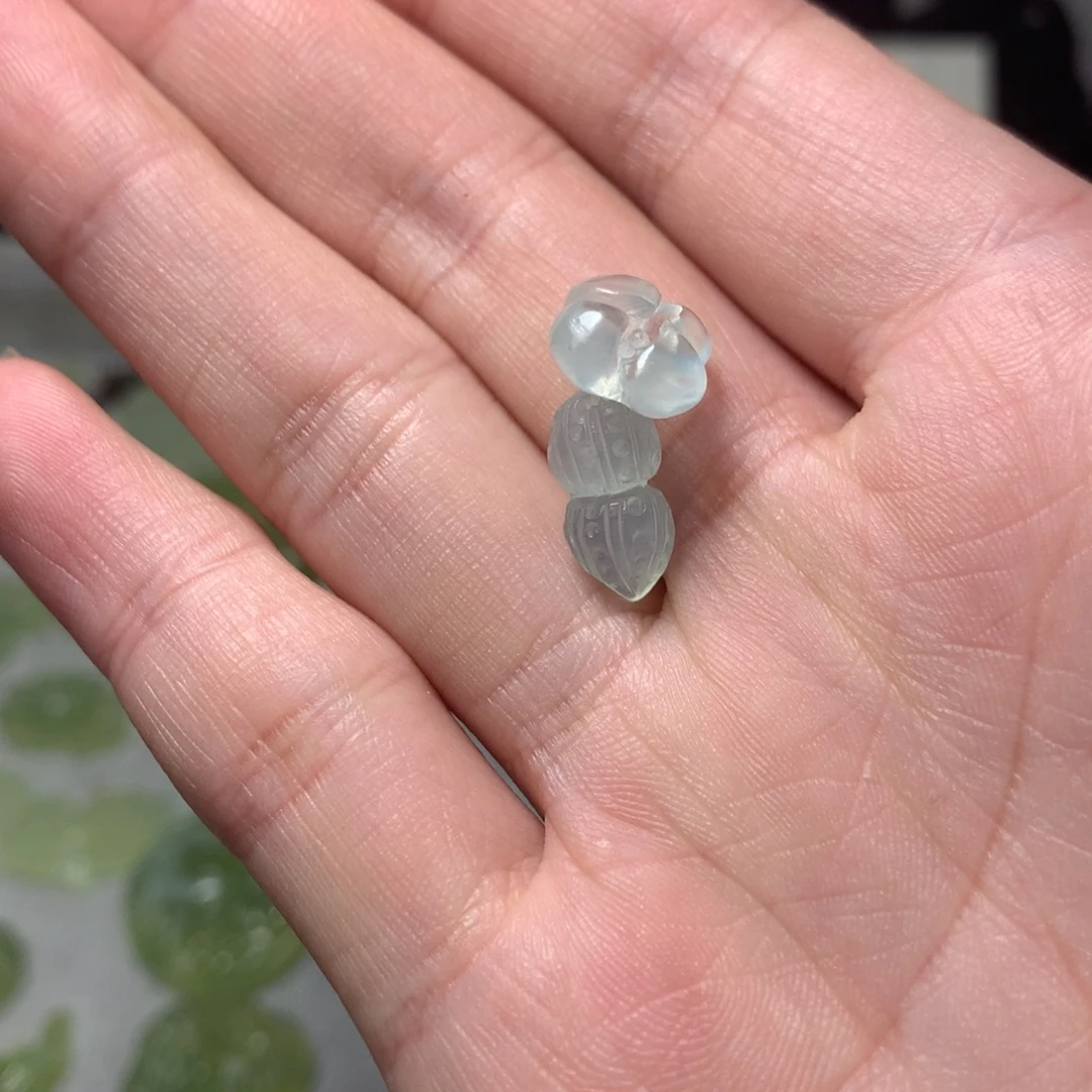 蛇纹石玉合金颈饰