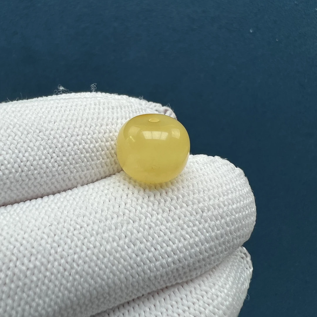 B9810天然原矿蜜蜡【微瑕】老型 10.8*8.8mm 支持复检 假一罚十