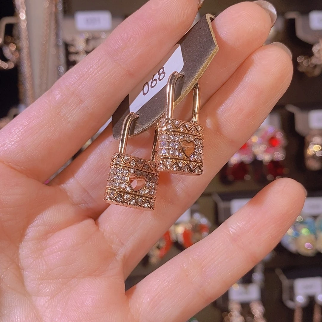 春***开琉璃纯铜合金气质优雅迷人