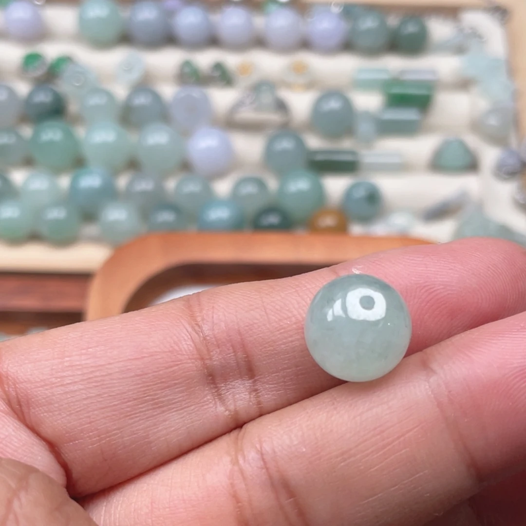 散珠翡翠6789957789