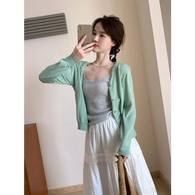 冰丝薄荷绿色针织开衫女2025新款春夏防晒空调衫独特漂亮外穿上衣