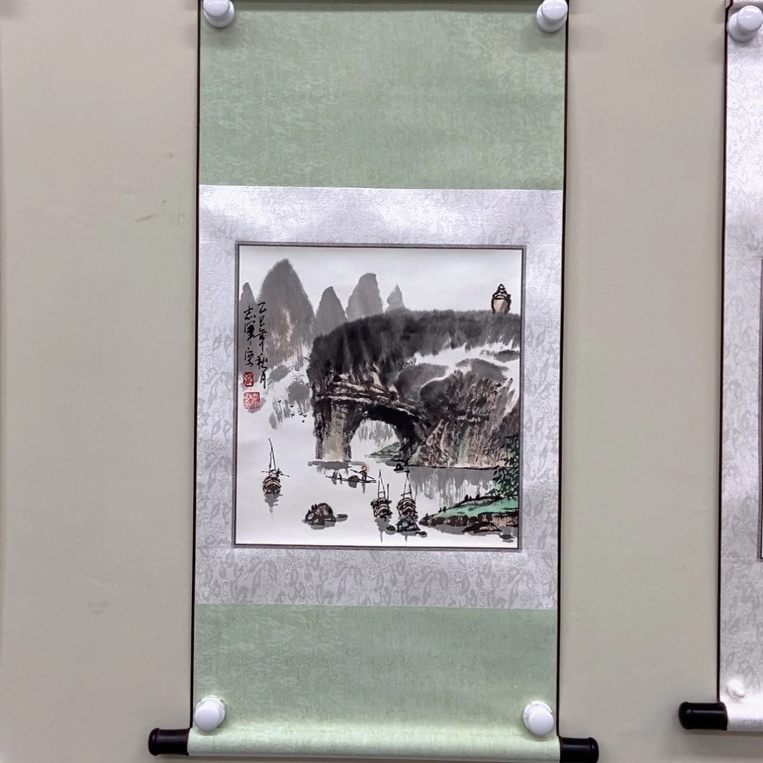 国画孔志军三尺斗方带轴