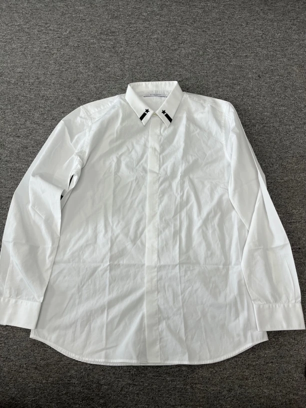 99新 Givenchy/纪梵希 白色 领口星星 长袖 衬衫 42码