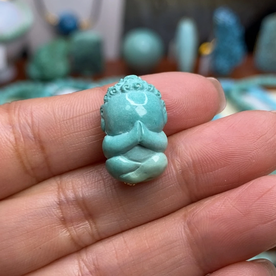 绿松石未镶嵌珠宝奇石