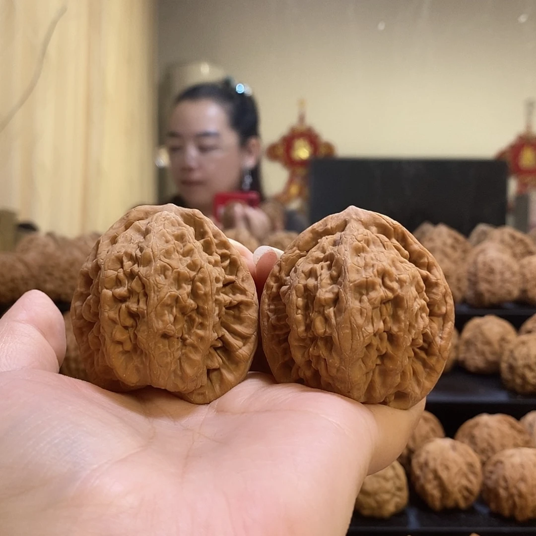 把件文玩核桃白*46金公子有水尖