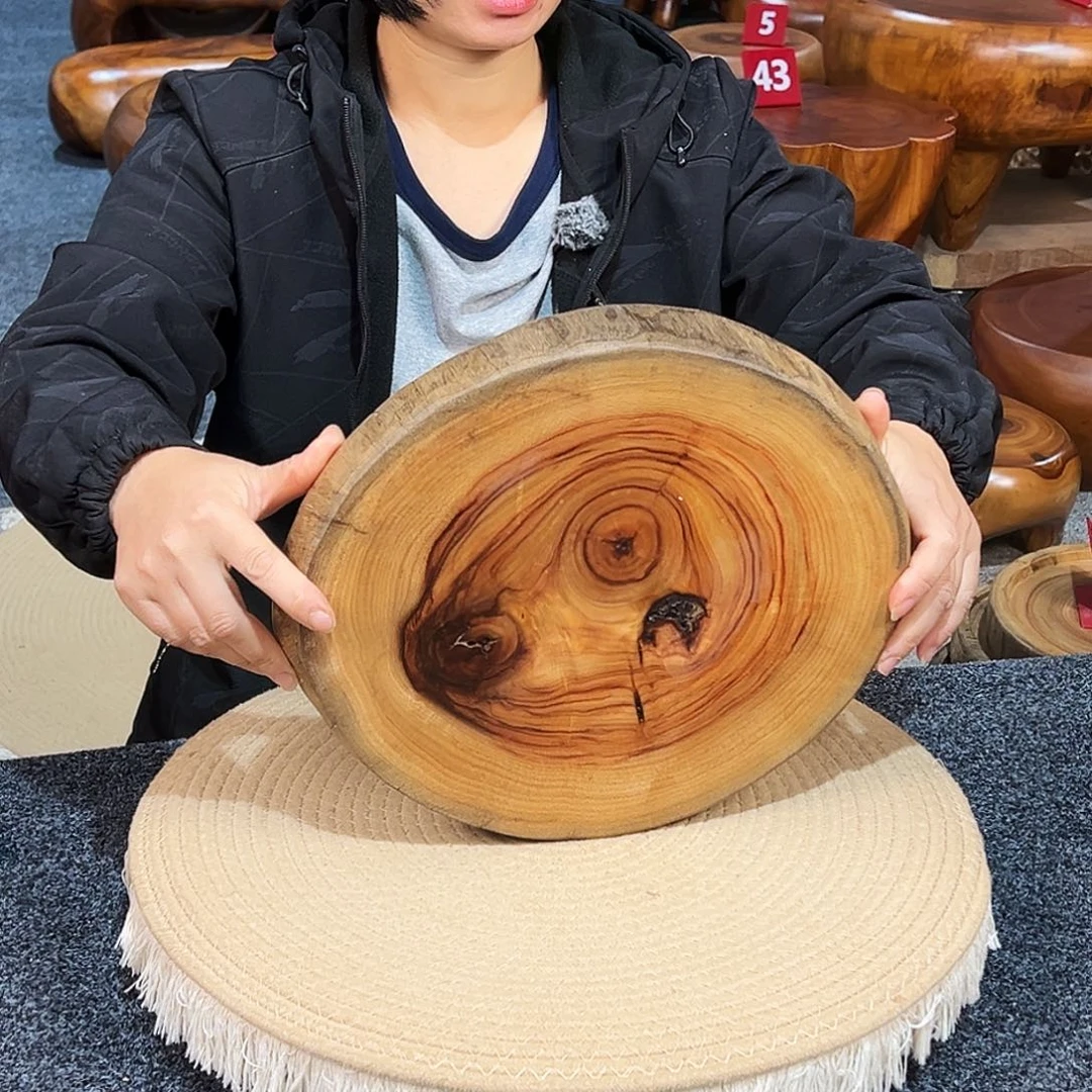 2 号香樟木尺寸：31-27-4cm
