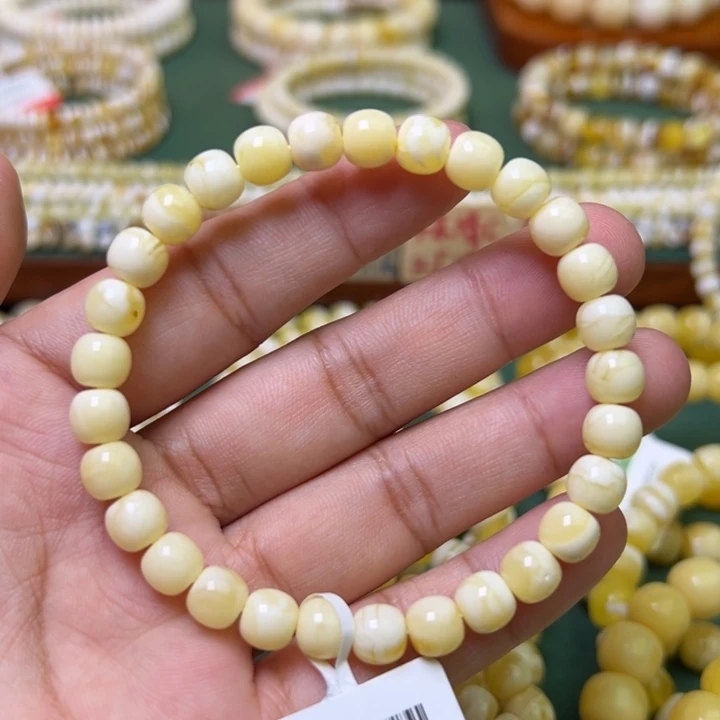 蜜蜡未镶嵌珠宝奇石