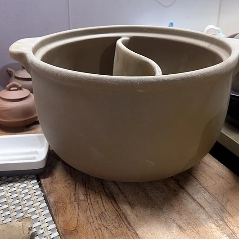 微瑕，明火，口径29，高度17无盖，6L