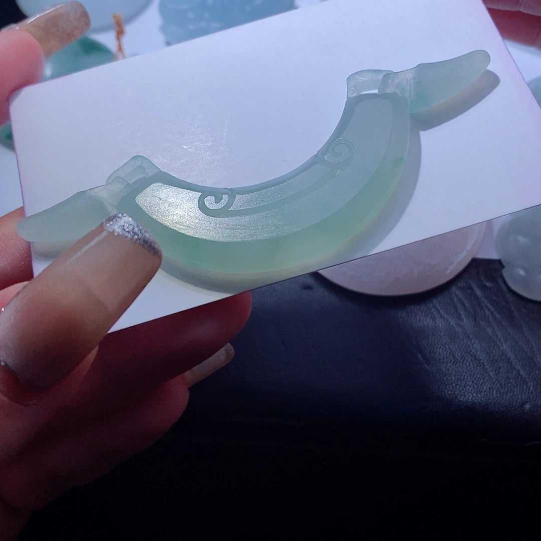 定制翡翠未镶嵌翡翠