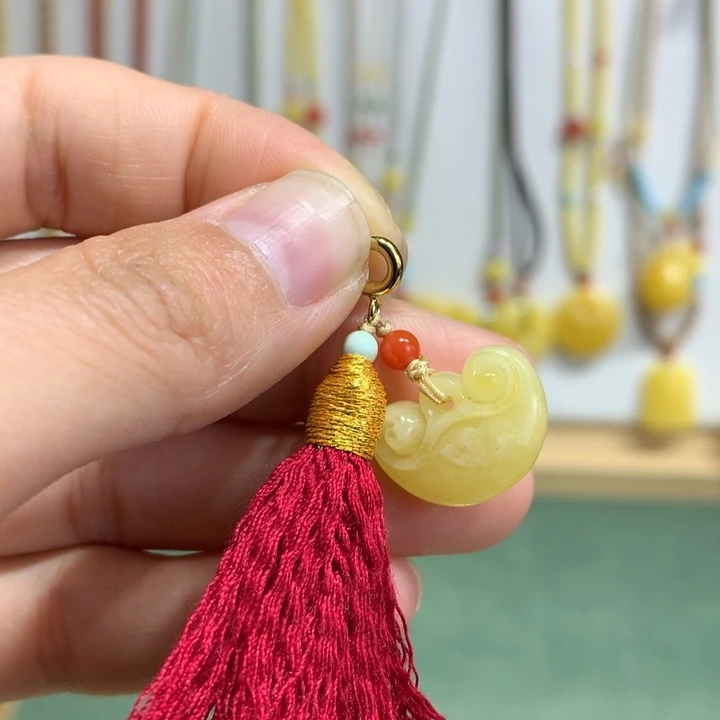 蜜蜡未镶嵌裸石配饰