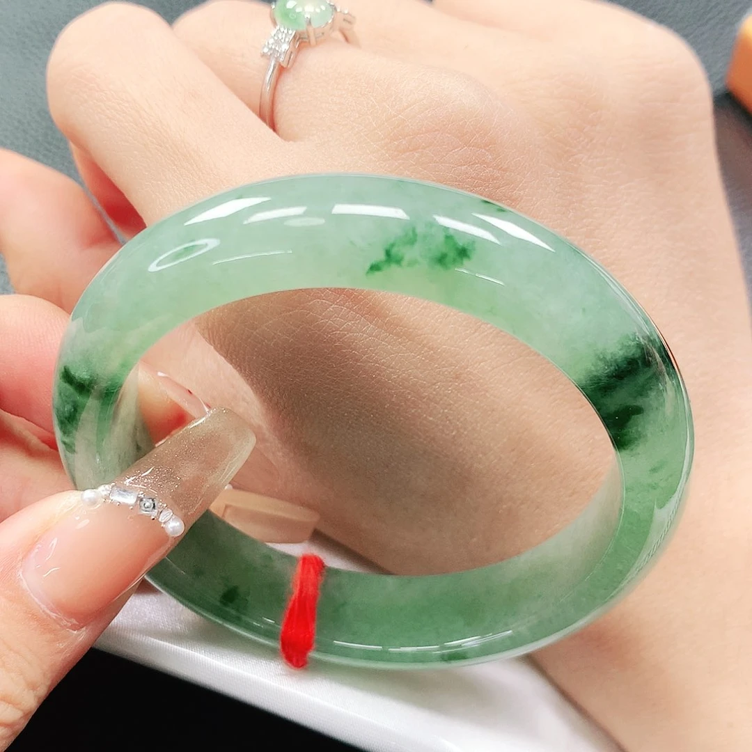 翡翠手镯未镶嵌53+圈