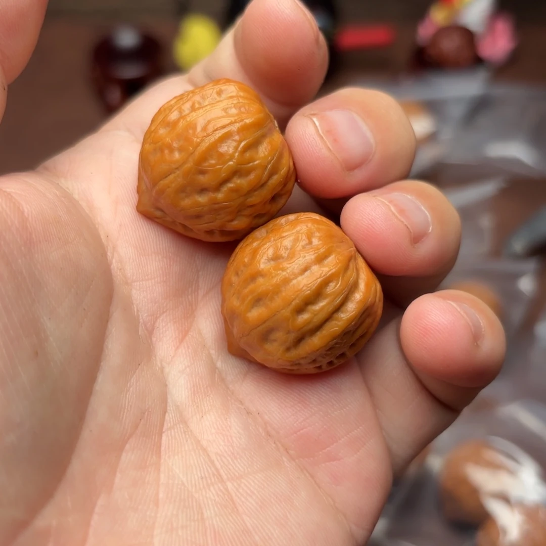 文玩核桃把件56000000