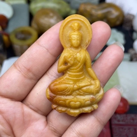 和田玉未镶嵌颈饰13