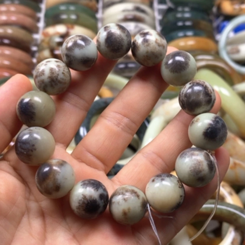【闪购商品】蛇纹石玉未镶嵌手镯