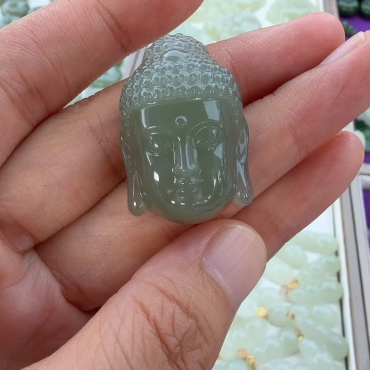 星***宿和田玉未镶嵌颈饰盼