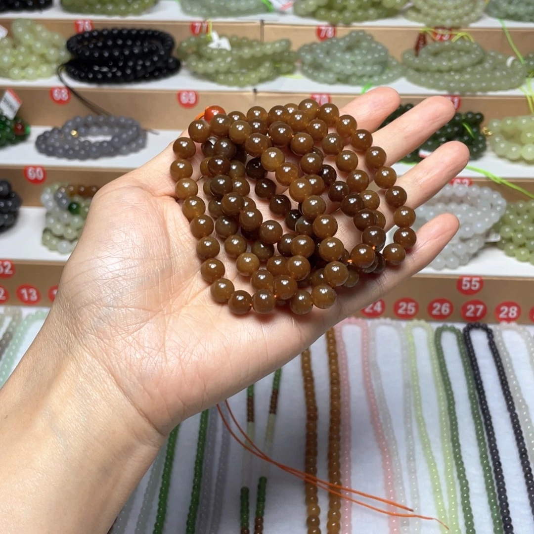 顺***为和田玉未镶嵌颈饰8mm