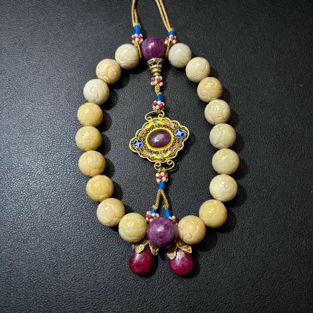 清代黄翡十八籽手持/古91308