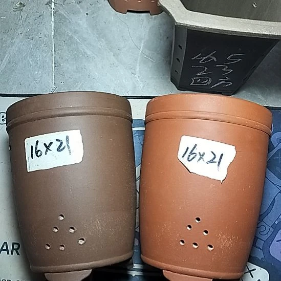 红泥紫泥大笔筒两个
