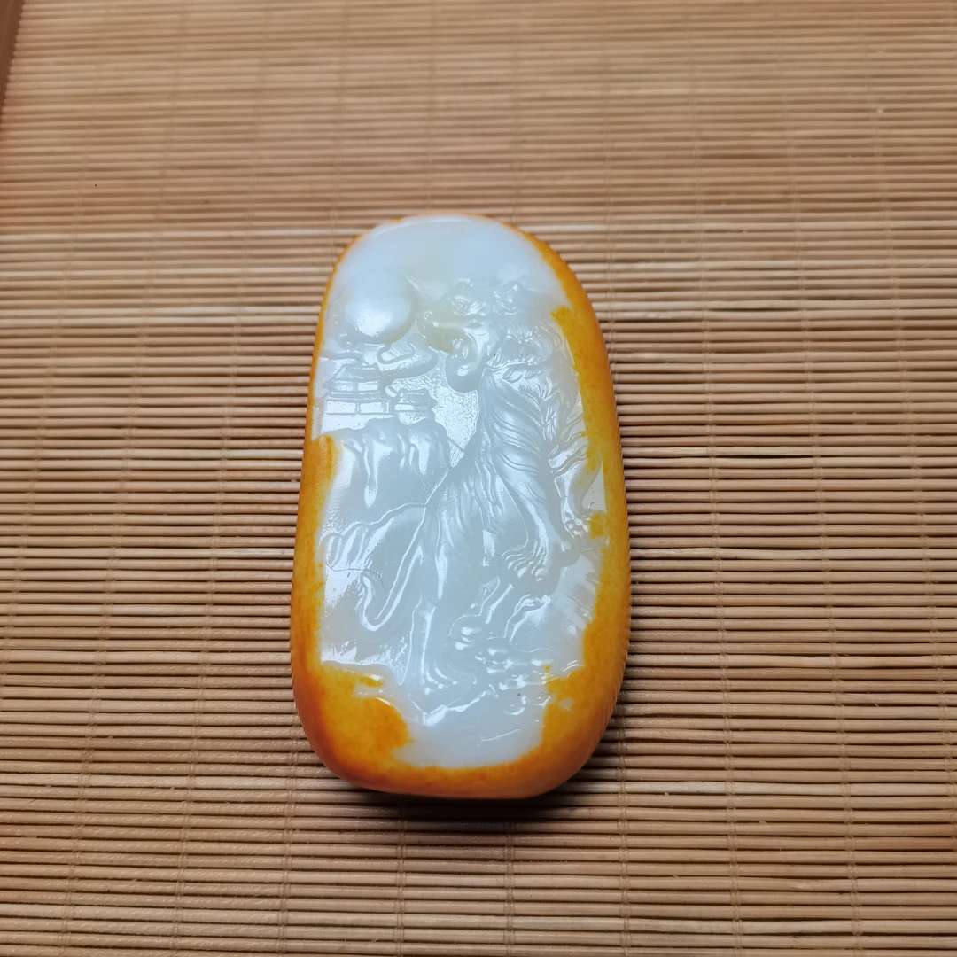 新疆和田玉上山虎173克