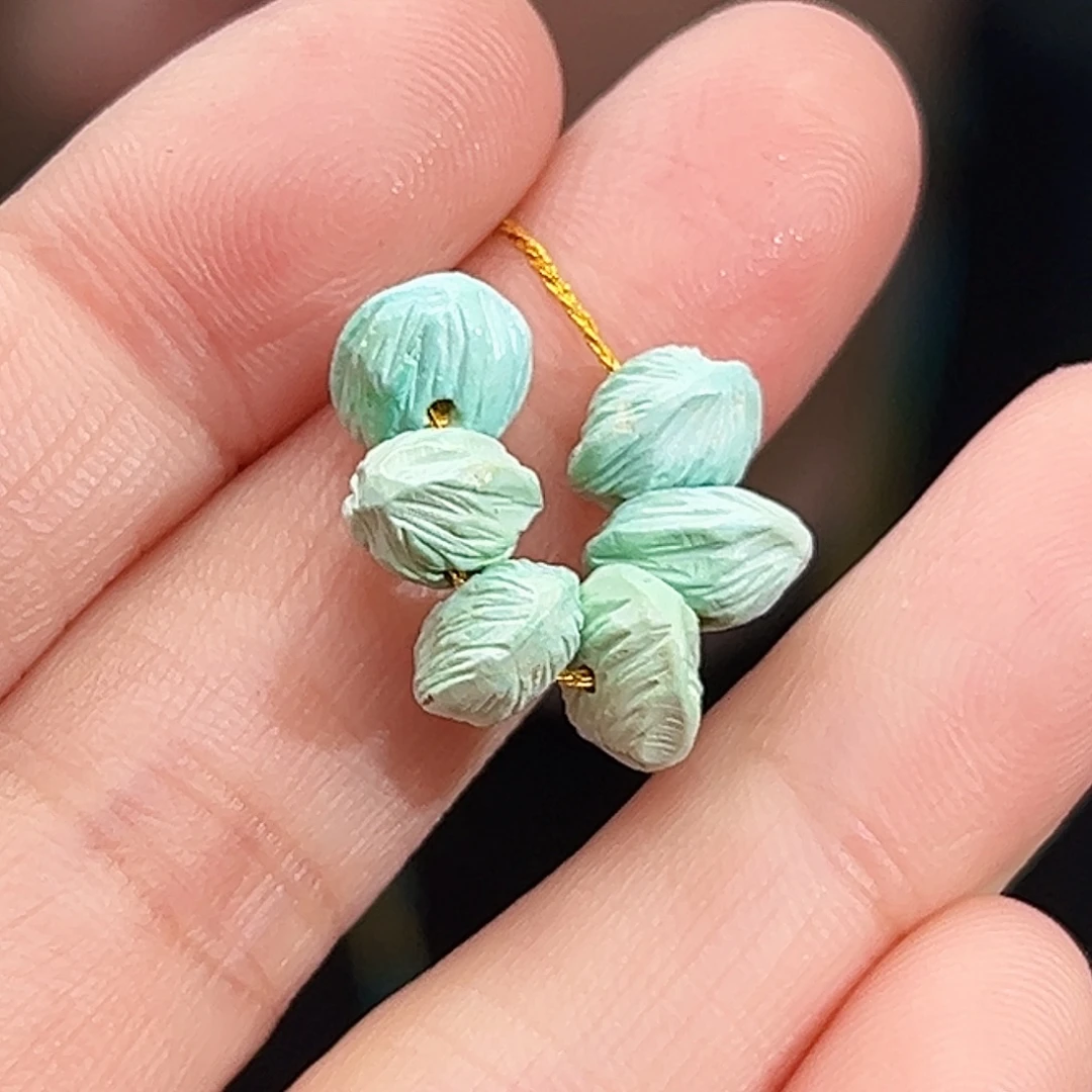 绿松石未镶嵌珠宝奇石