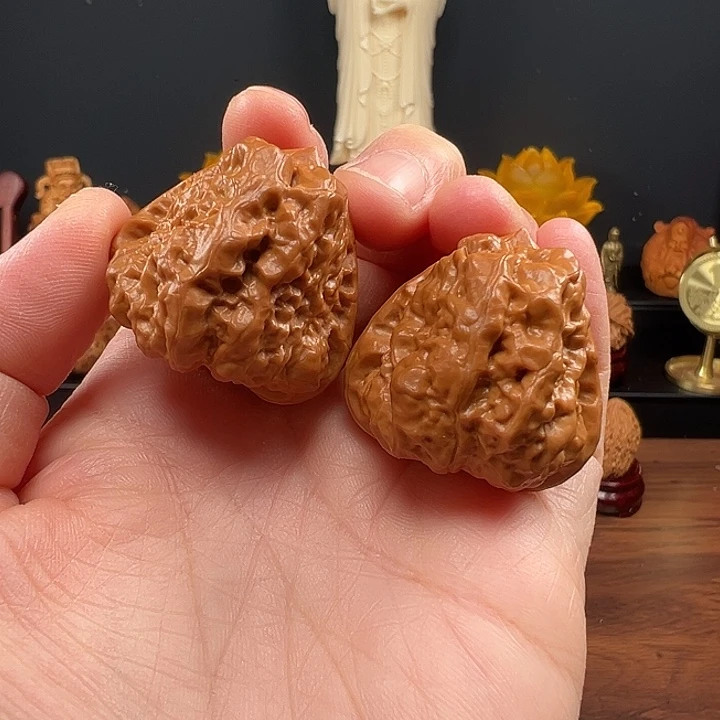 文玩核桃吊坠35三角蛤蟆头