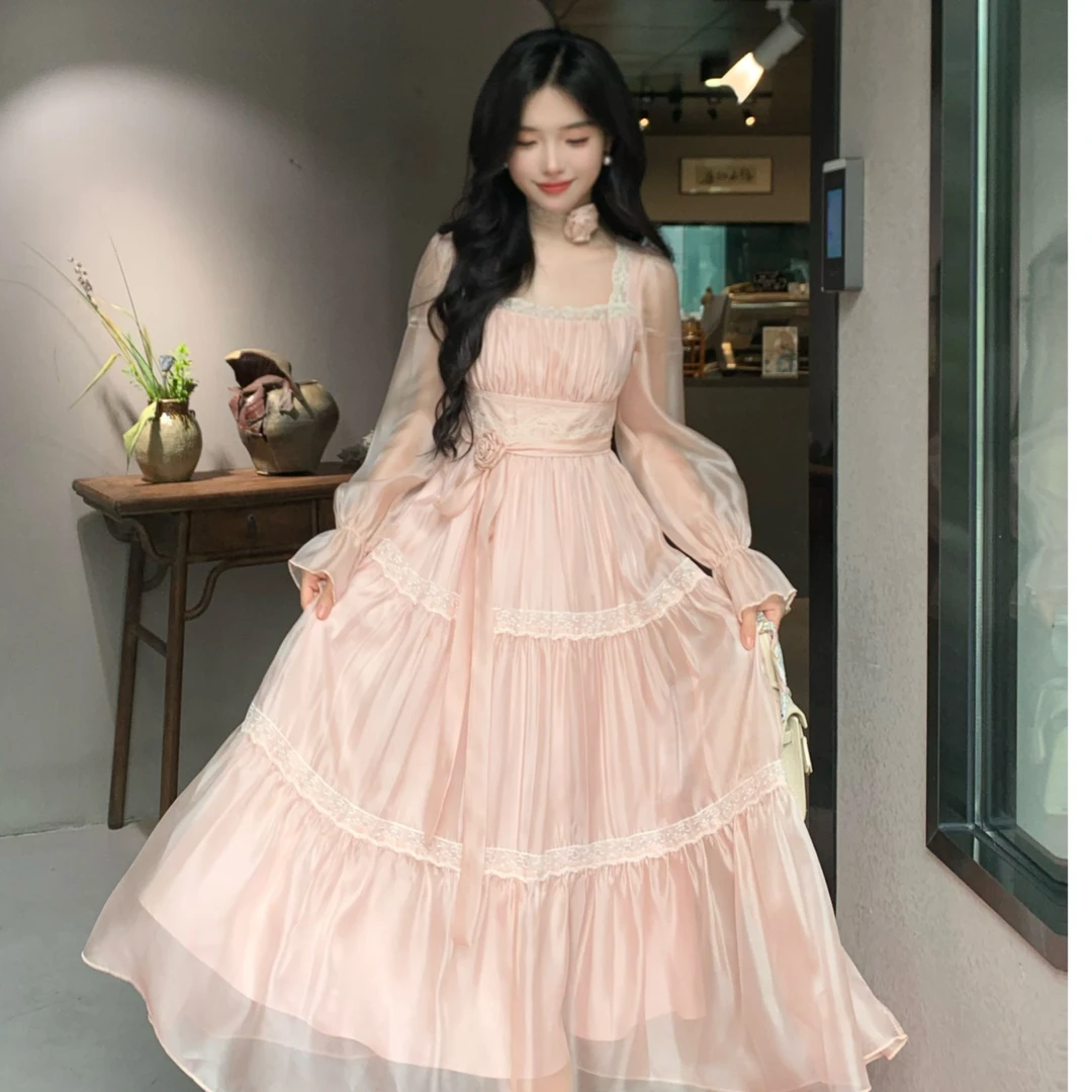 Blovelan璀璨甜梦 甜美淡粉仙气雪纺纱方领蕾丝拼接长袖连衣裙