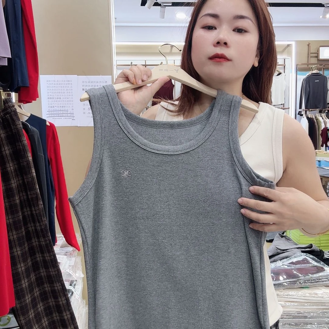 棉2538灰色背心一件