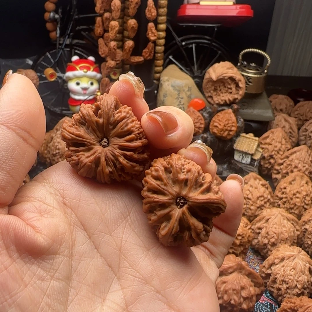 文玩核桃把件全品南疆坐佛 小手捻