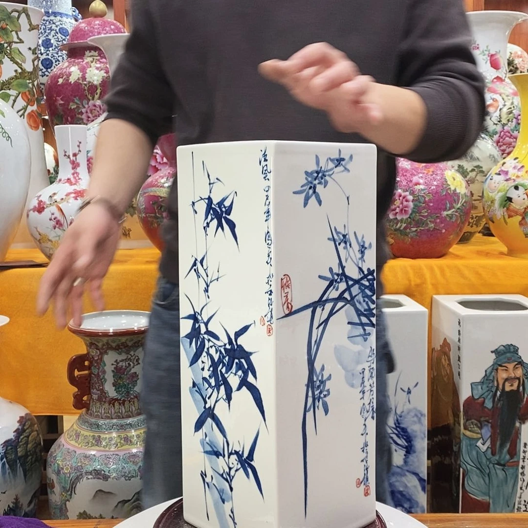 摆件景德镇陶瓷四方瓶