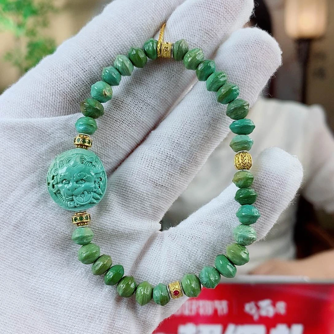 18K金镶嵌绿松石珠宝奇石