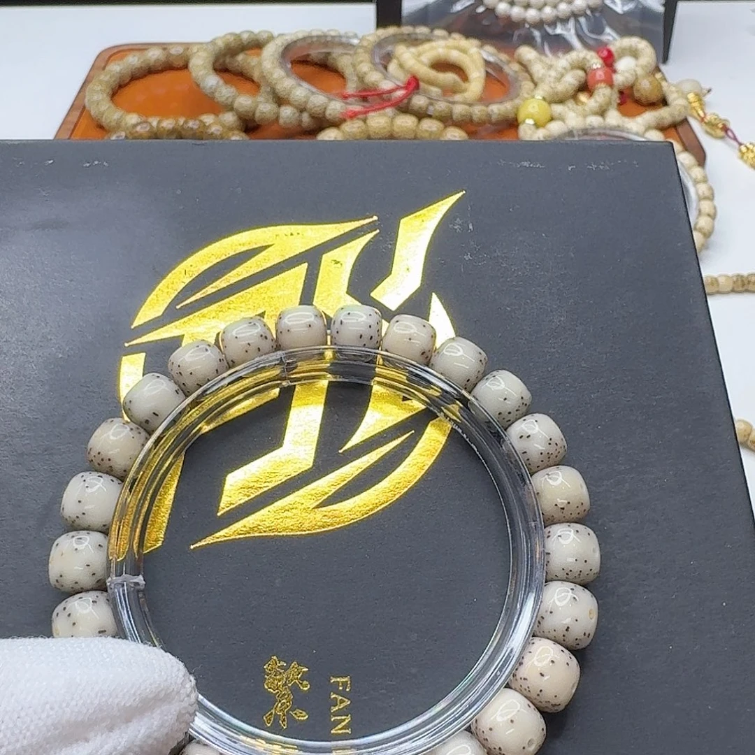 吊坠星月菩提125一物一图糯冰大眼通体9左右单