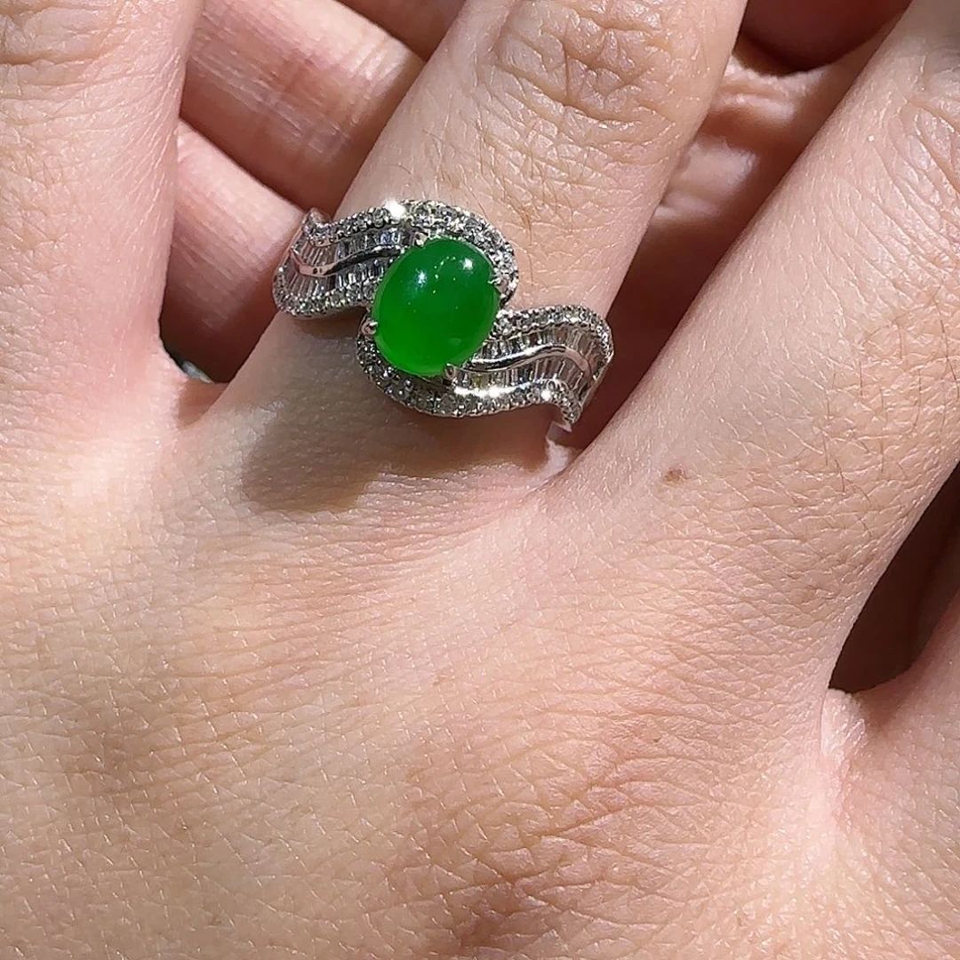 【闪购商品】18K金镶嵌戒指翡翠好**生天然A货翡翠