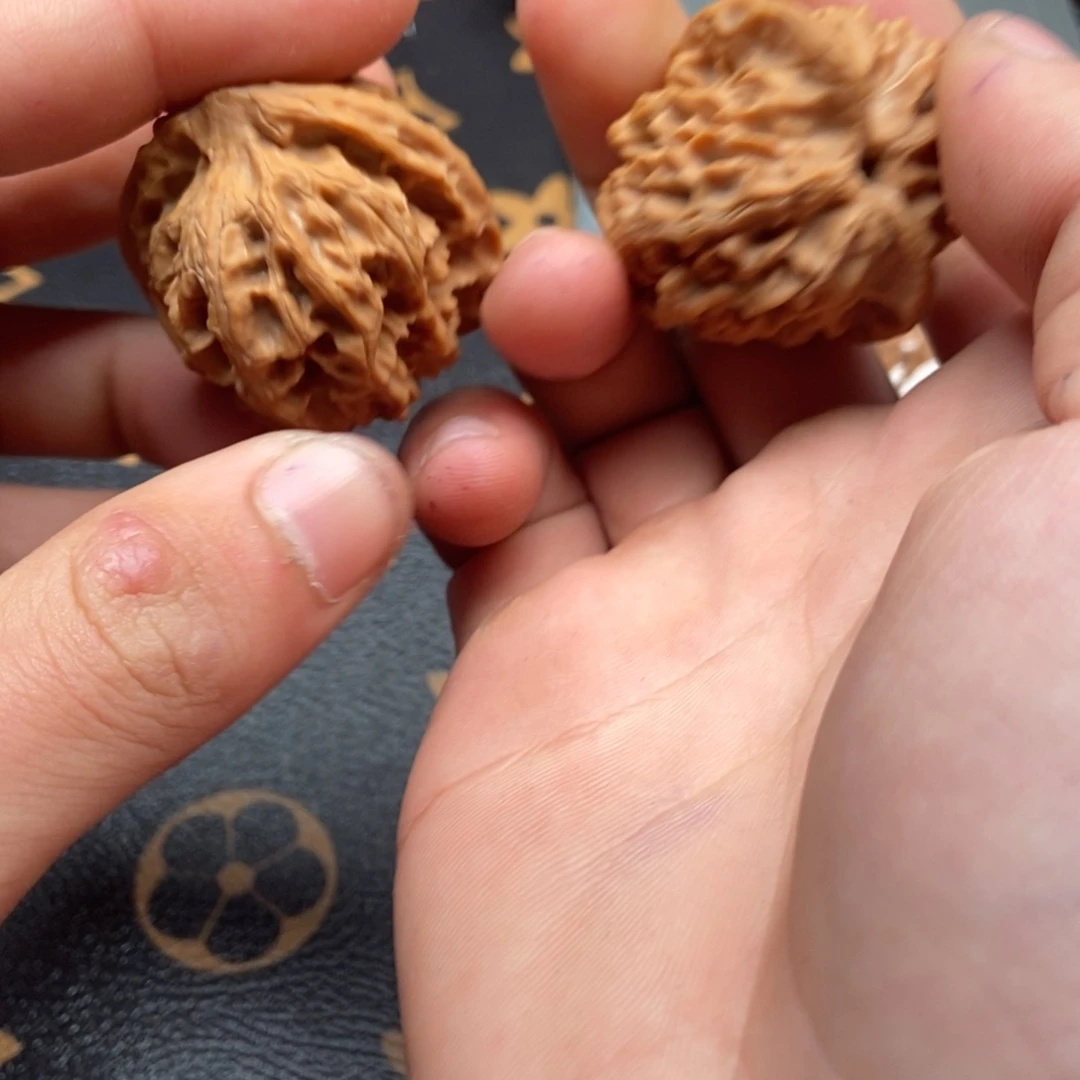 文玩核桃吊坠苹果园38