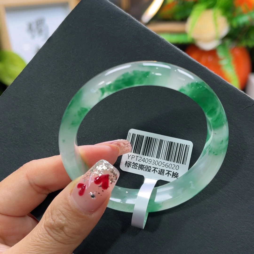 石英质玉手镯未镶嵌➕周周53