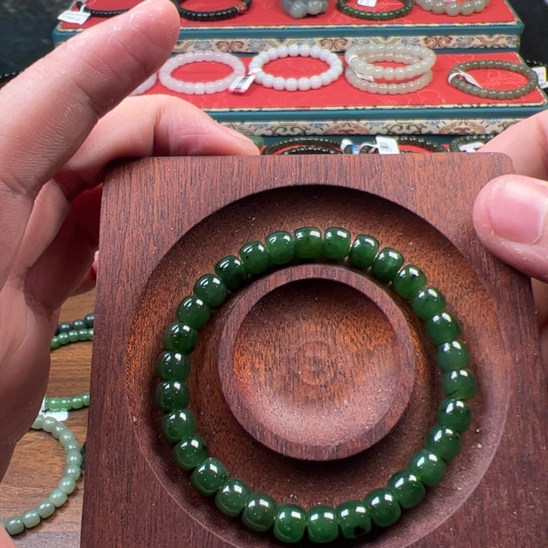 和田玉未镶嵌吊坠(不含链)