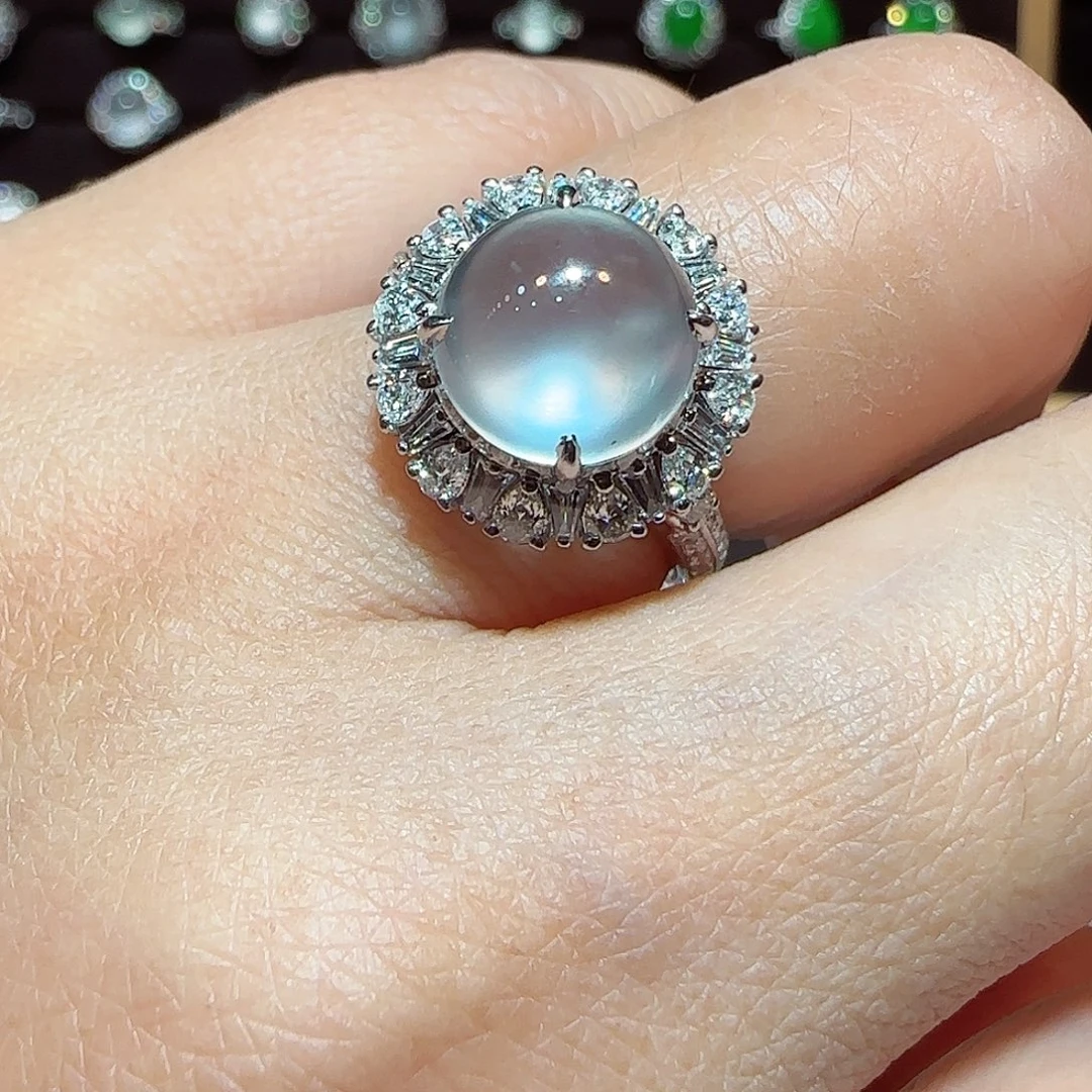 18K金镶嵌戒指翡翠戒指