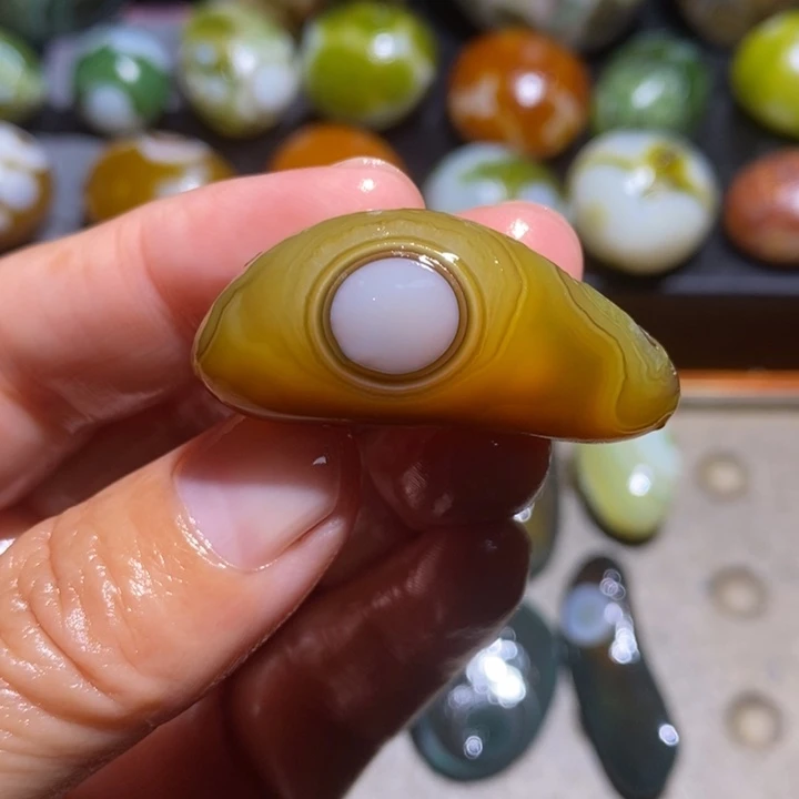 未镶嵌玛瑙/玉髓珠宝半成品112