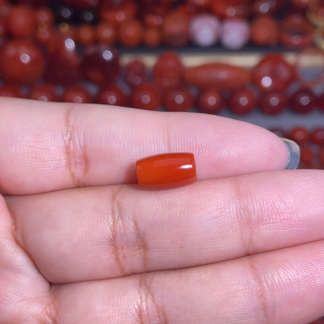 南红玛瑙未镶嵌瓦西直切桶珠卡6.9×11.2