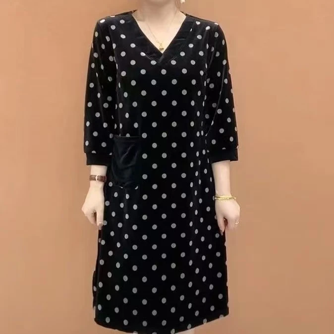 新款时尚气质V领宽松中长款妈妈连衣裙