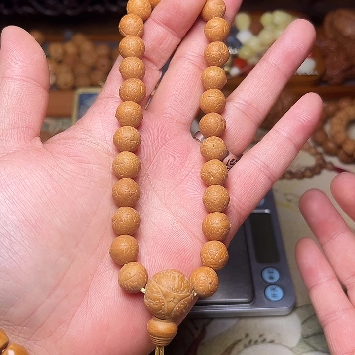 猴头核桃手串刘**明原生态小凤眼手持一串