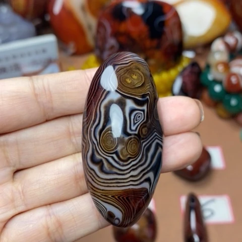 未镶嵌玛瑙/玉髓珠宝奇石